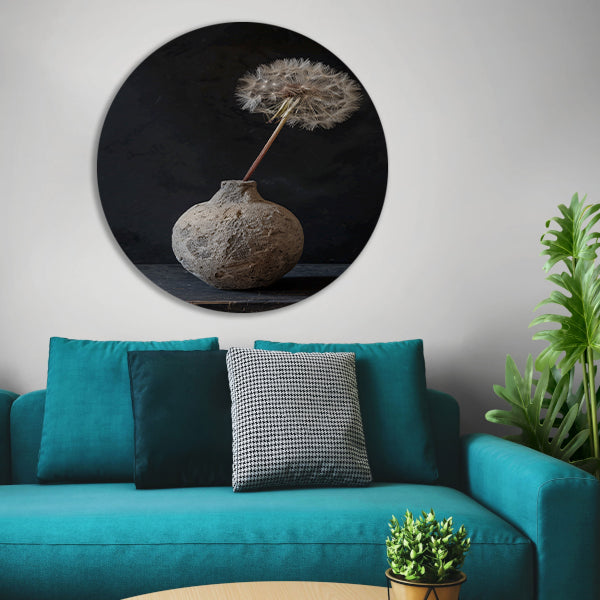 Oude vaas met delicate paardenbloem aluminium muurcirkel