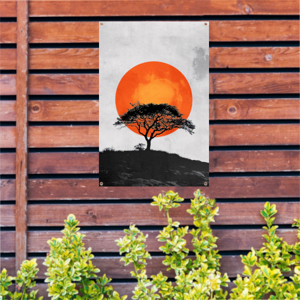Minimalistische boom en zon in krachtige contrasten tuinposter