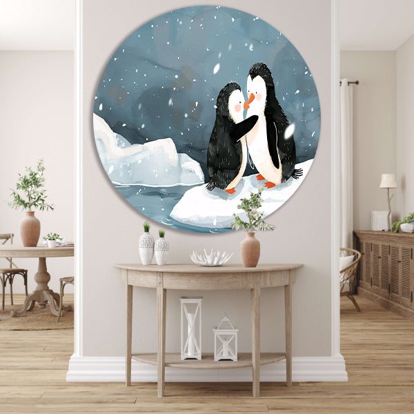 Knuffelende pinguïns in een winterse sneeuwbui forex muurcirkel
