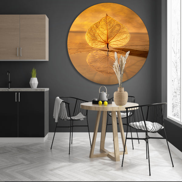 Blad perfect weerspiegeld in gouden licht forex muurcirkel