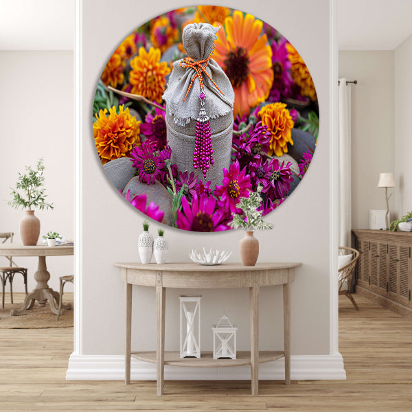 Paarse bloemen met tas aluminium muurcirkel