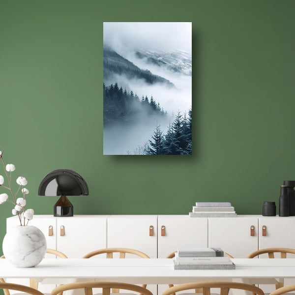 Monochroom Berglandschap in de Mist canvas