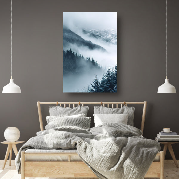 Monochroom Berglandschap in de Mist canvas