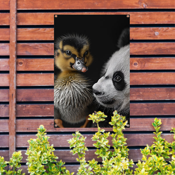 Nieuwsgierige panda en schattige eend tuinposter