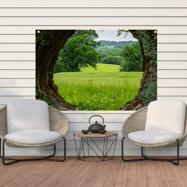 Natuurlandschap door een houten raam tuinposter