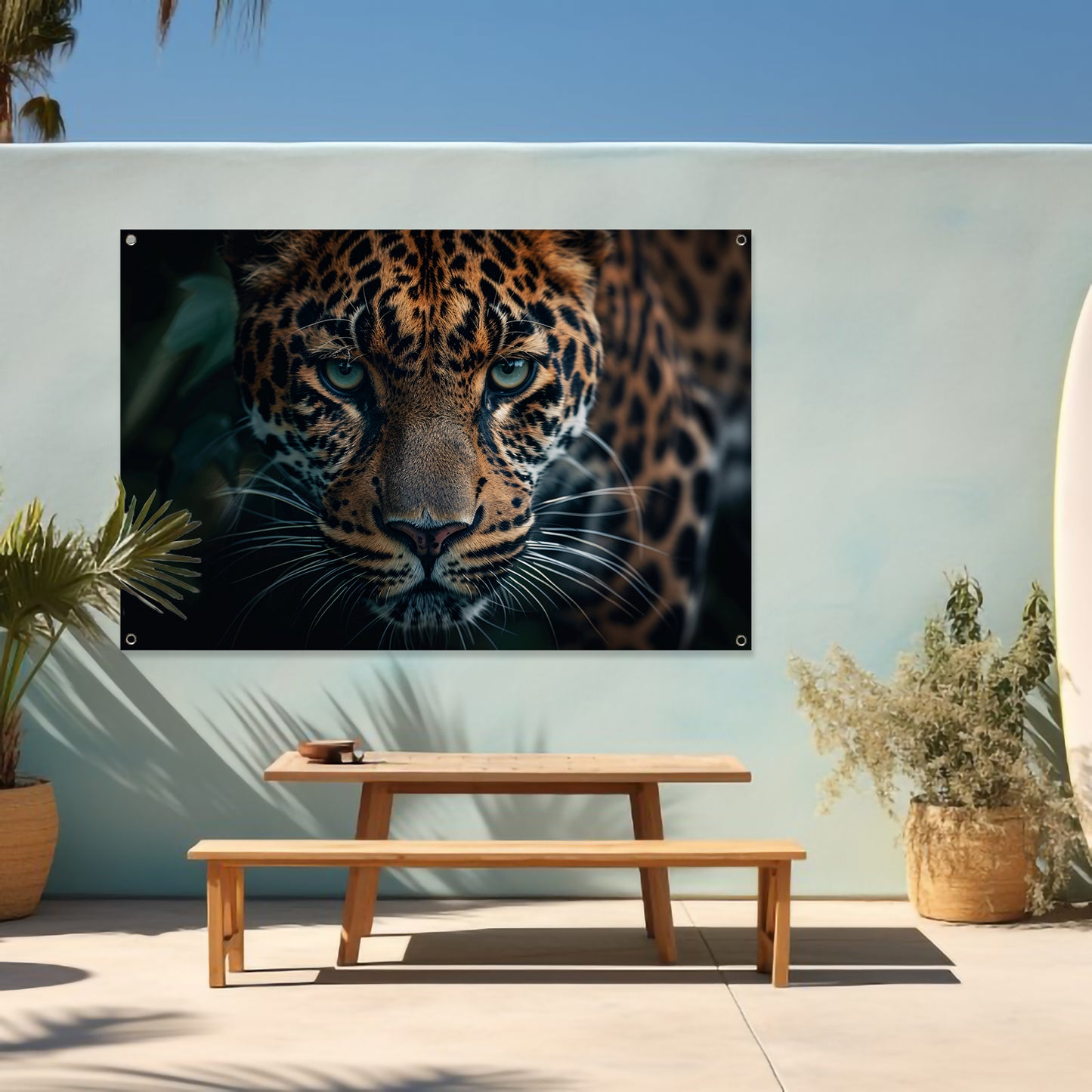 Majestueuze jaguar met intense blik tuinposter