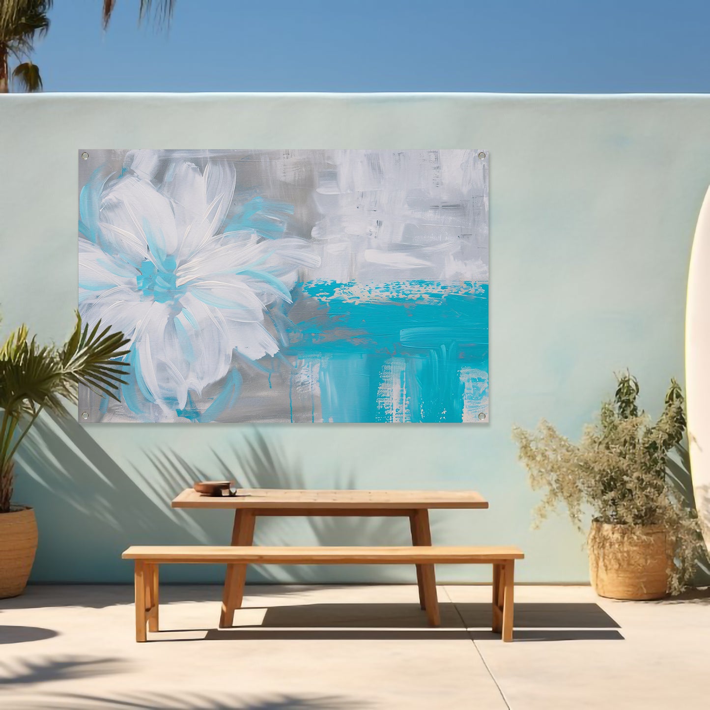 Abstracte blauwe bloem op witte achtergrond tuinposter
