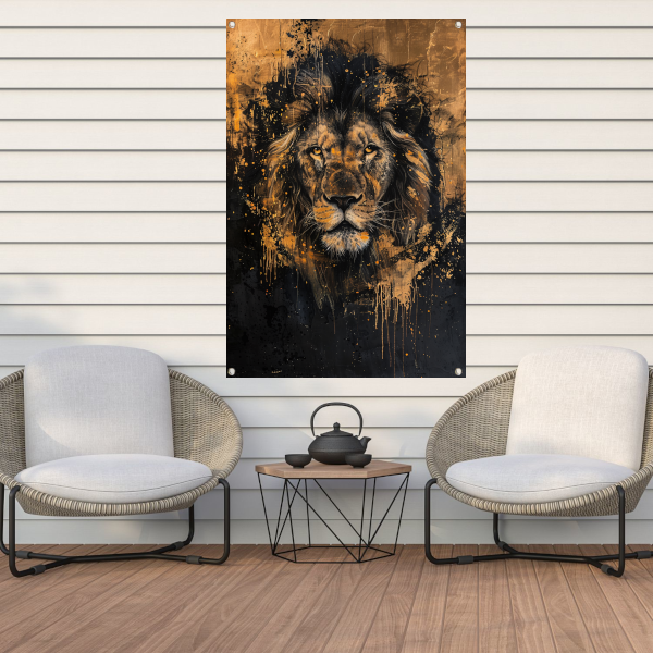Mysterieuze leeuw met gouden spetters tuinposter