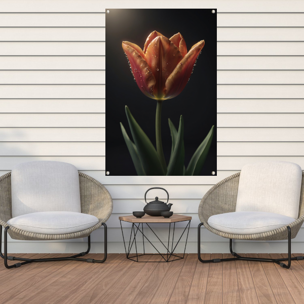 Dauwdruppels op levendige oranje tulp tuinposter