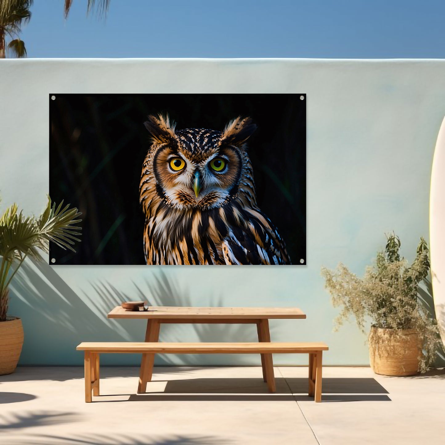 Prachtige realistische close-up van een uil tuinposter
