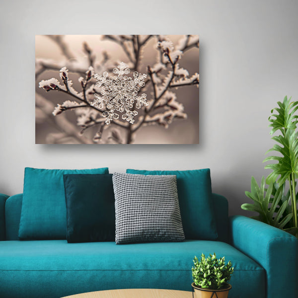 Macro-opname van een sneeuwvlok op takken canvas