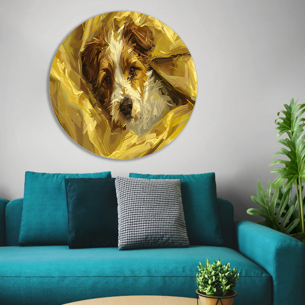 Geborgen hond genesteld in zachte doeken aluminium muurcirkel