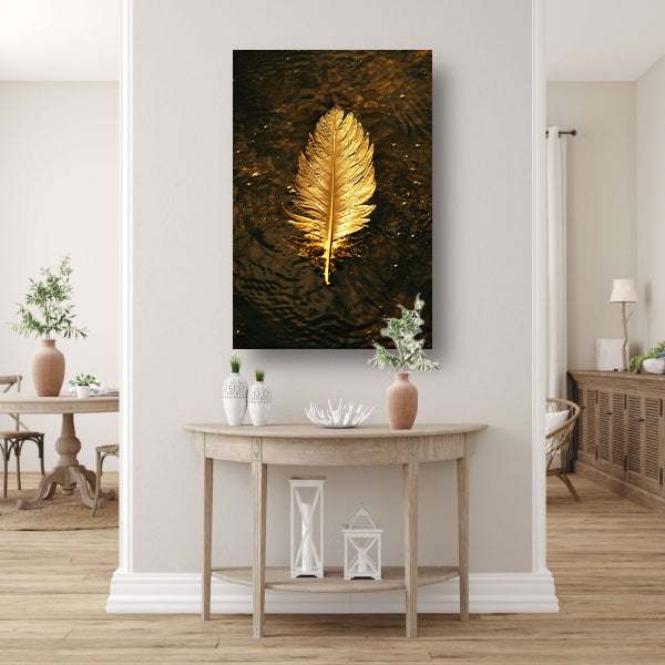 Gouden veer zwevend op donker water poster