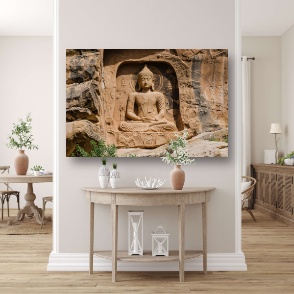 Meditatief Boeddha Sculptuur in Rotswand canvas