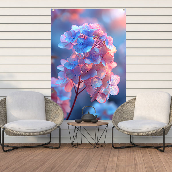 Close-up van een blauwe bloem met roze gloed tuinposter