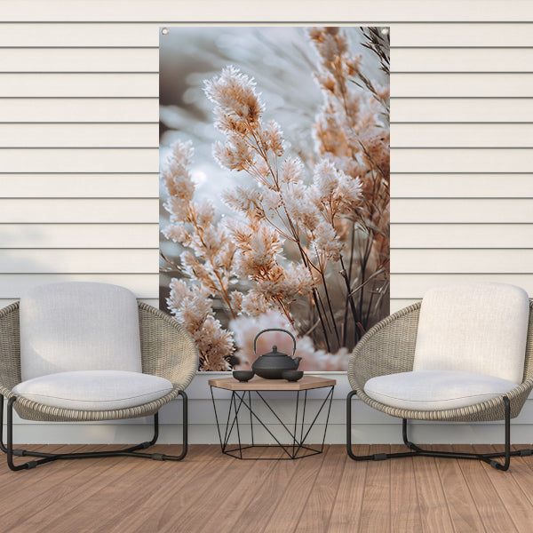 Zachte Beige Bloemen in de Wind tuinposter