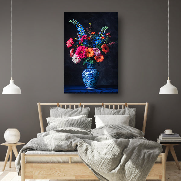 Levendige bloemen in elegante blauw-witte vaas poster