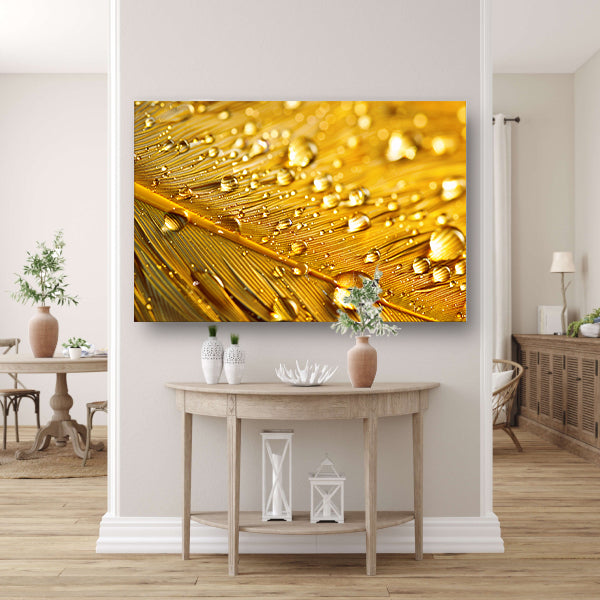 Gouden blad met waterdruppels poster