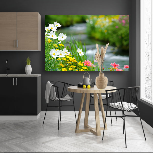Bloemen langs een rustig beekje poster