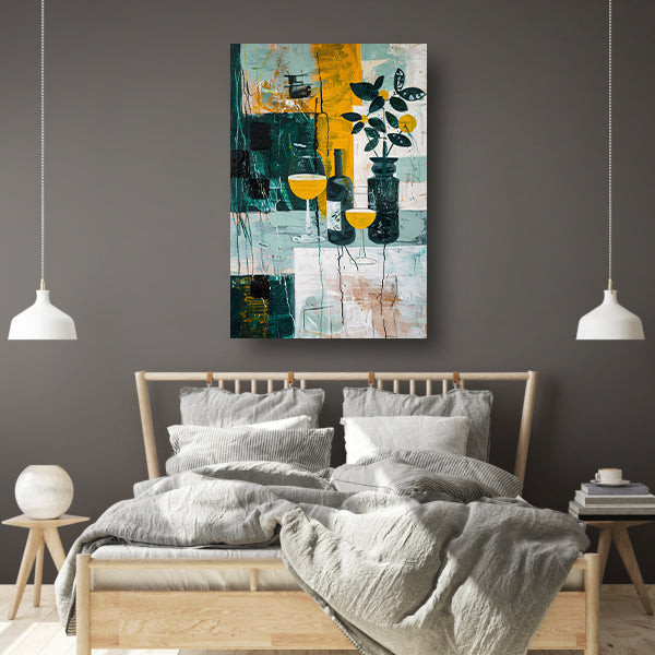 Abstracte stilleven met kleurrijke fles en glazen canvas