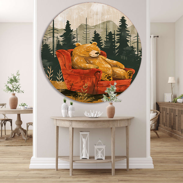 Bruine beer in rode fauteuil in bos forex muurcirkel