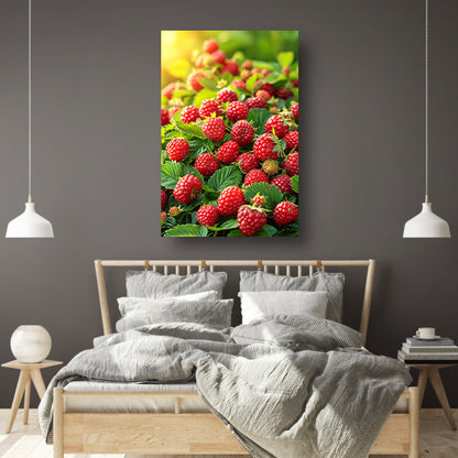 Close-up van Rijpe Frambozen in Zonlicht canvas met baklijst