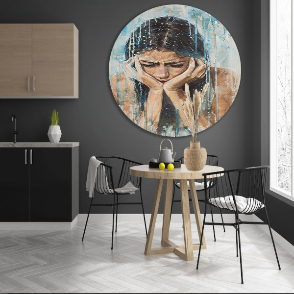 Emotionele vrouw geschilderd in aquarel aluminium muurcirkel