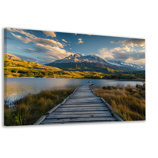 Houten pad naar bergen in schitterend landschap canvas