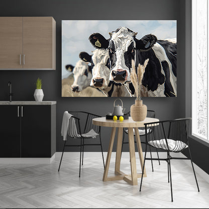 Close-up van zwart-witte koeien in landschap canvas
