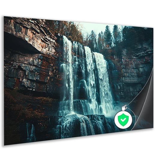 Majestueuze waterval in ruige natuur  poster