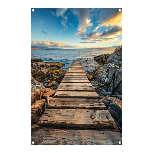 Houten pier bij zonsondergang met dramatische wolken tuinposter