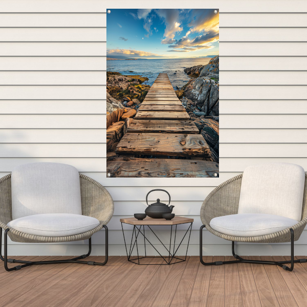 Houten pier bij zonsondergang met dramatische wolken tuinposter
