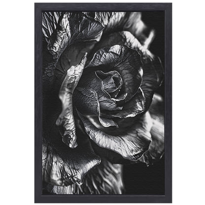Elegante zwart-wit macrofotografie van een roos canvas met baklijst