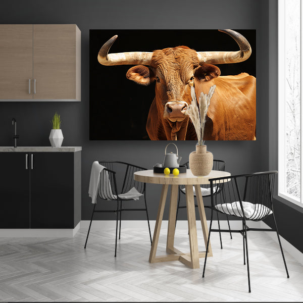 Majestueuze stier met indrukwekkende hoorns canvas