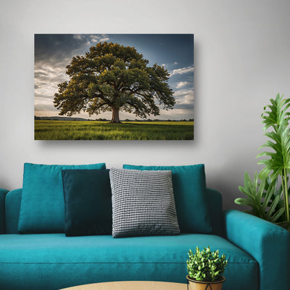 Een majestueuze boom in een groen veld canvas met baklijst