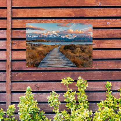 Adembenemend Patagonia landschap met bergen en meer tuinposter