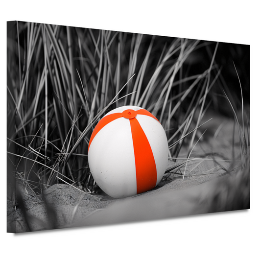 Minimalistische strandbal op het zand canvas