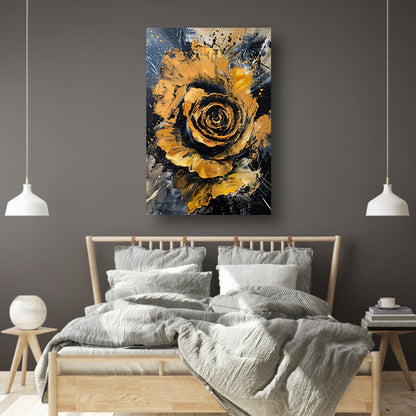 Dynamische abstracte roos in goud en zwart poster