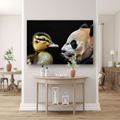 Pandababy en eendkuiken knuffelen canvas met baklijst