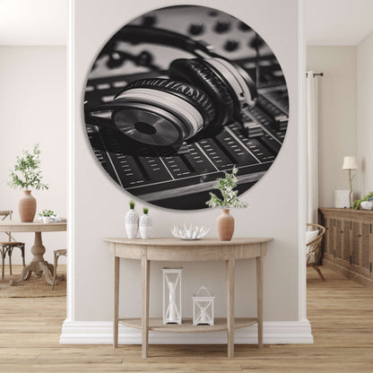 Zwart-wit foto studio koptelefoon aluminium muurcirkel