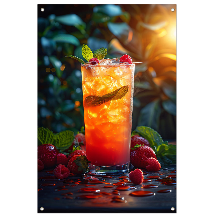 Verfrissende cocktail met rood fruit en munt tuinposter