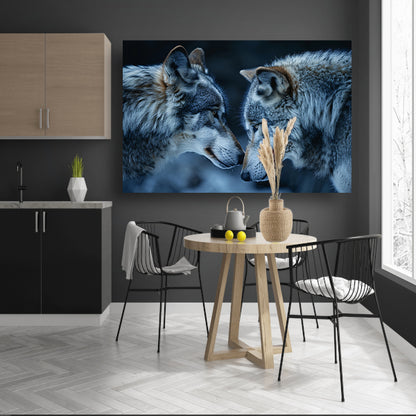 Twee wolven in een donkere omgeving canvas
