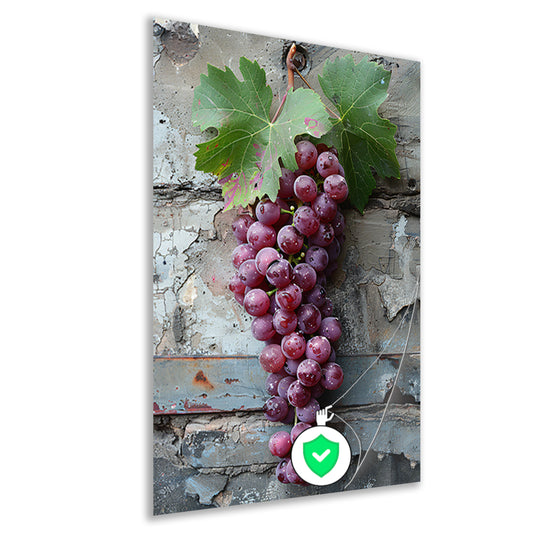 Rijpe Druiven met Blad in Herfstlicht poster
