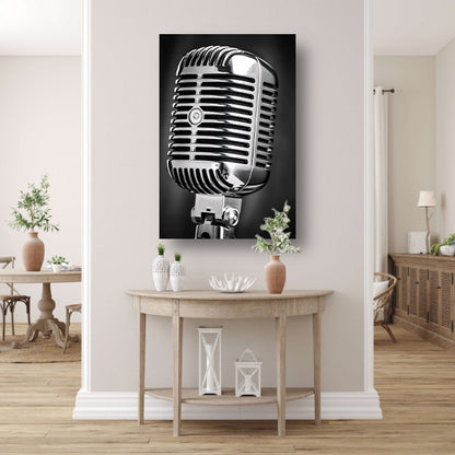 Close-up vintage microfoon in zwart-wit   poster