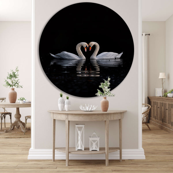 Twee zwanen vormen hart op water aluminium muurcirkel