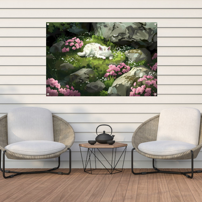 Slapende kat in bloemenrijke tuin tuinposter