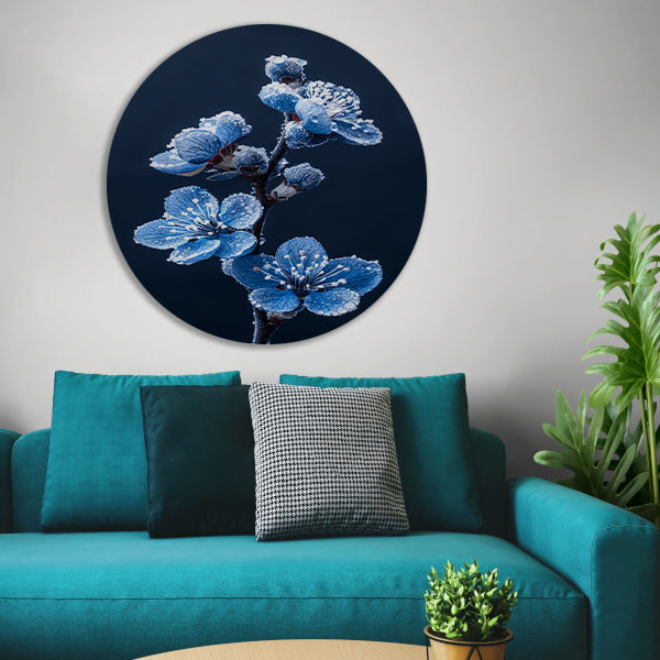 Blauwe bloemen met ijskristallen in close-up forex muurcirkel
