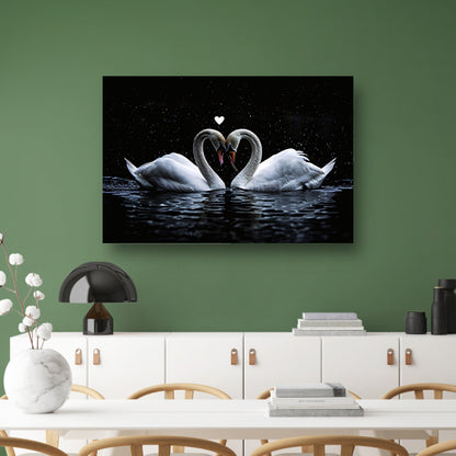 Twee zwanen vormen een hart in water canvas met baklijst