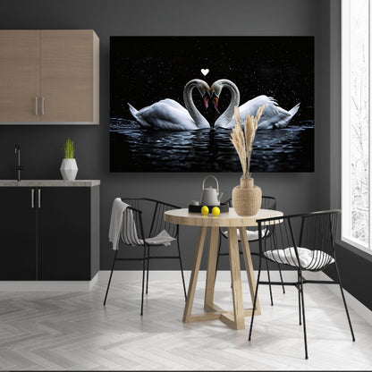 Twee zwanen vormen een hart in water canvas met baklijst