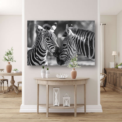 Intiem moment tussen twee zebras canvas